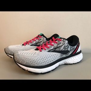 Brooks Ghost 11 - women’s 8.5